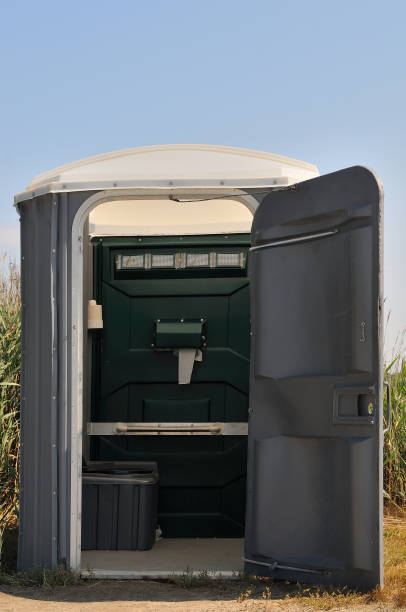 Best Portable toilet rental cost  in Clayton, NM